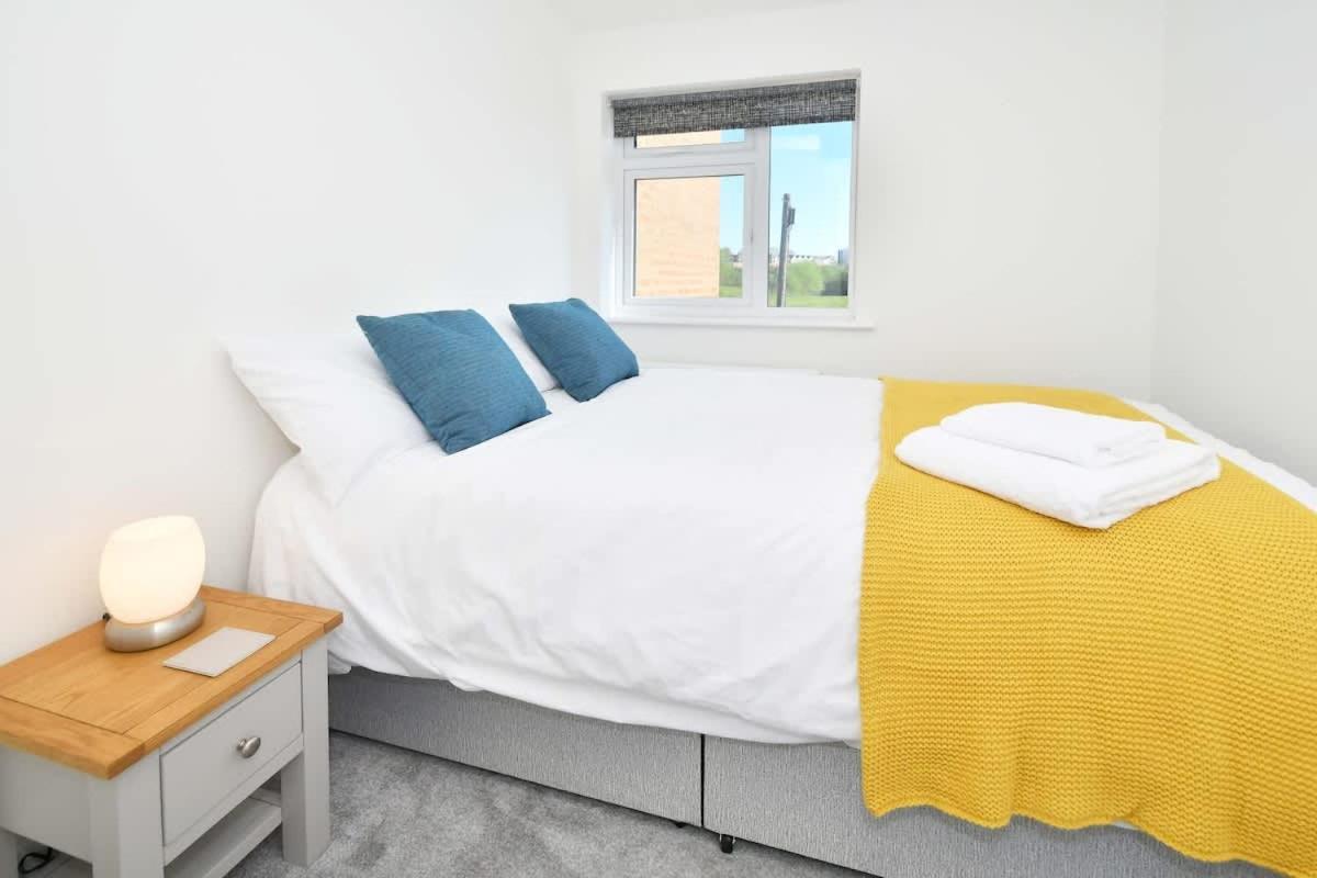 Regal House By True Stays - 3 Bedroom House In Stoke-On-Trent Exterior foto